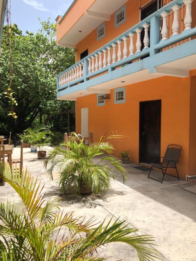 Casa Yoana Apartment Плая дел Кармен Екстериор снимка