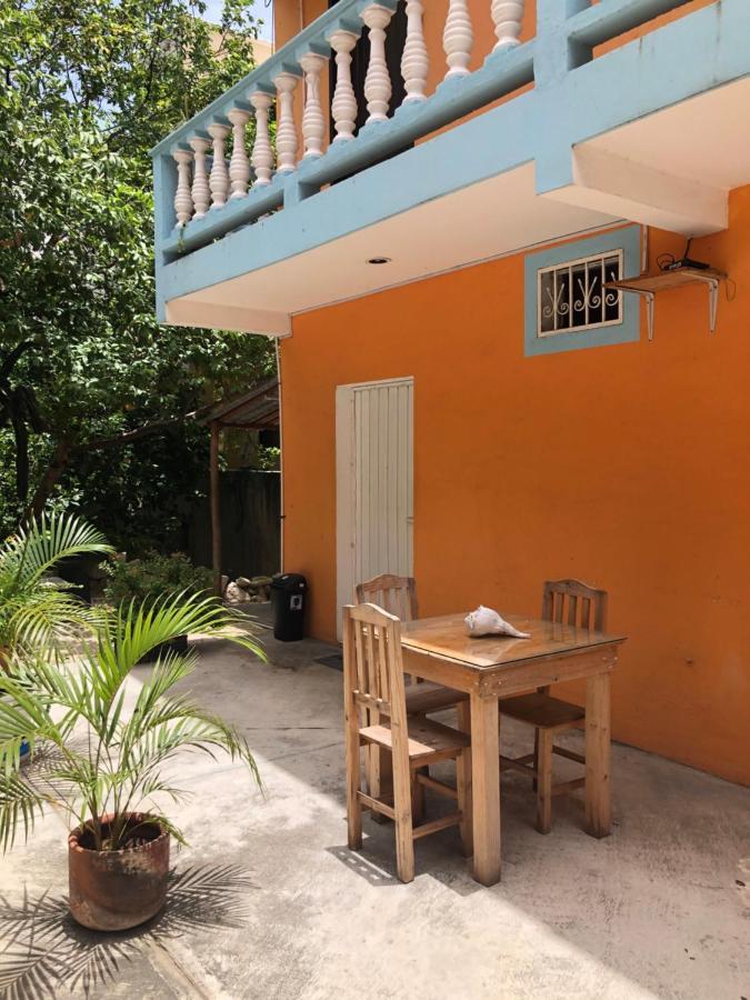 Casa Yoana Apartment Плая дел Кармен Екстериор снимка
