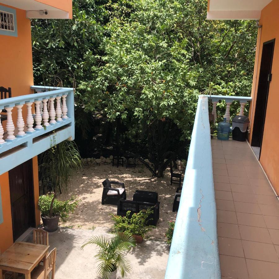 Casa Yoana Apartment Плая дел Кармен Екстериор снимка