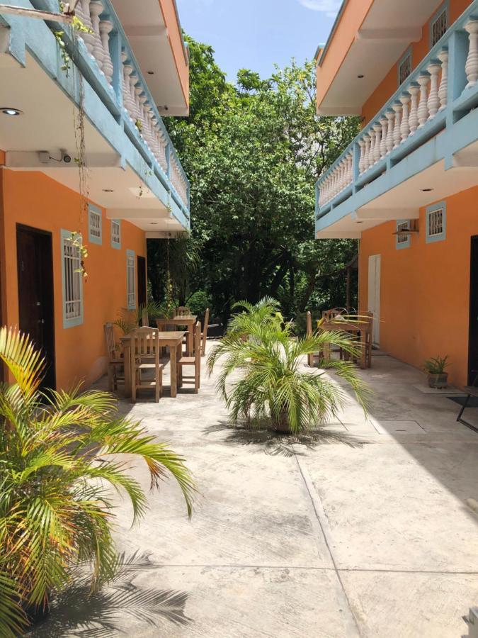 Casa Yoana Apartment Плая дел Кармен Екстериор снимка