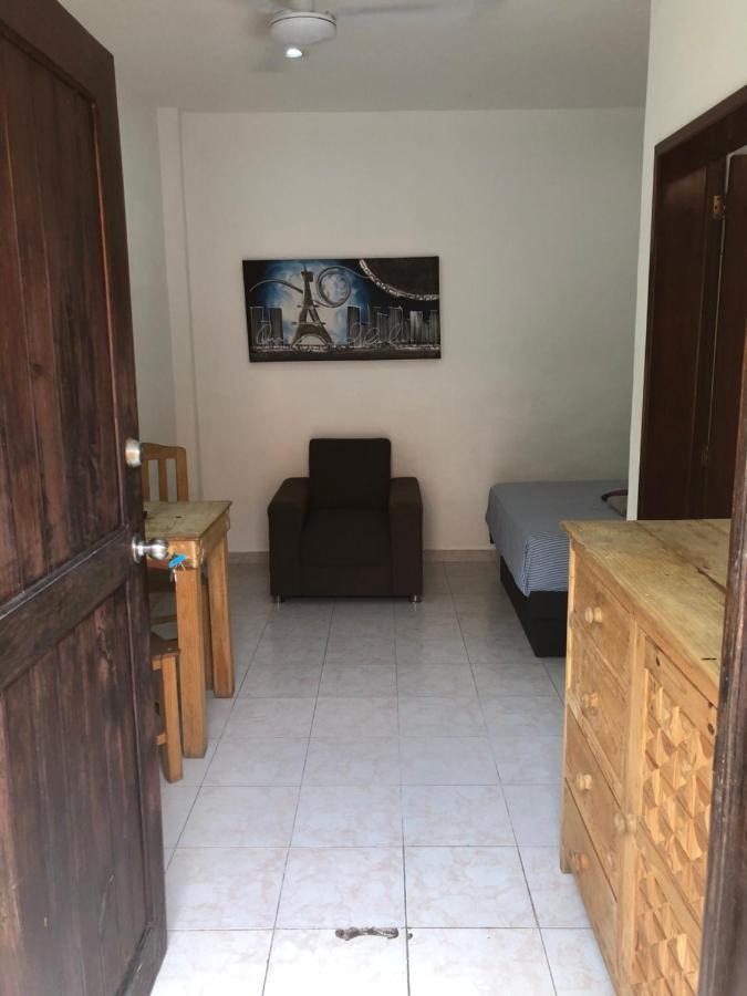 Casa Yoana Apartment Плая дел Кармен Екстериор снимка